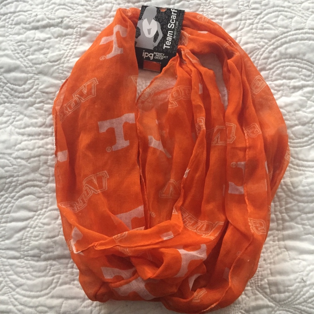 University of Tennessee scarf